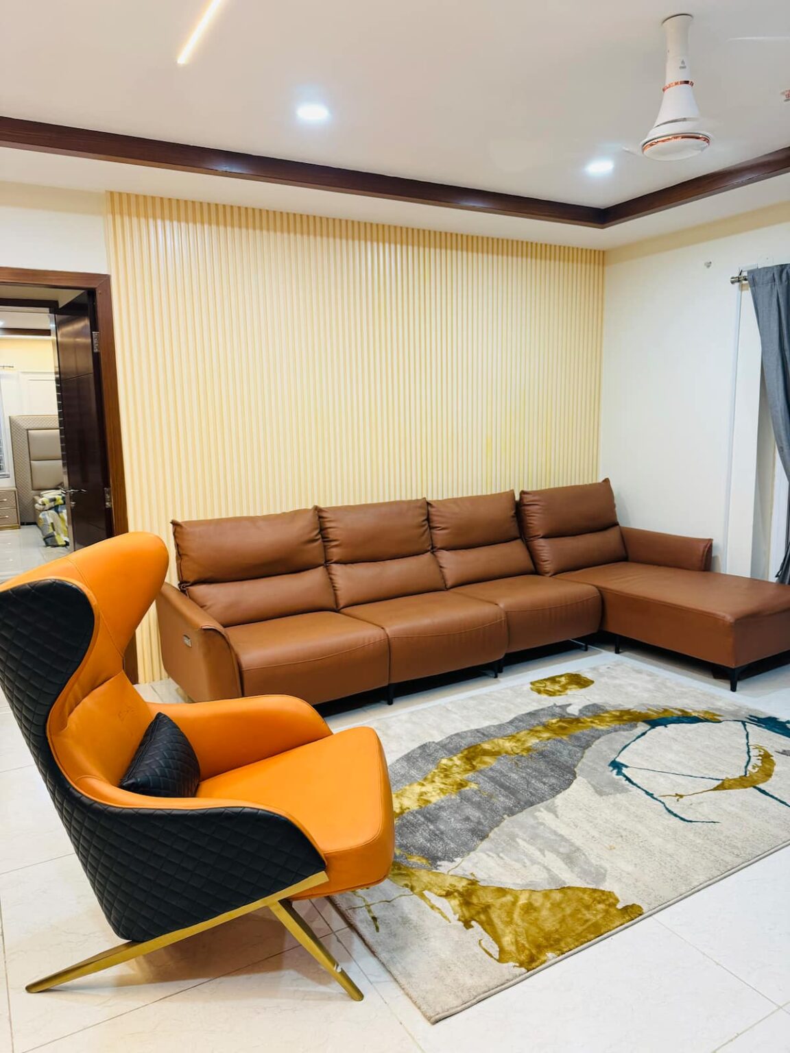 Royal 4 BHK Room - Image 1